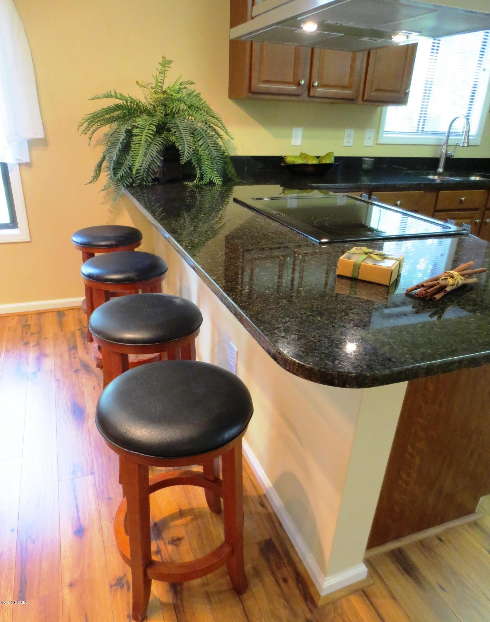3623 Country Club Road Morehead City, NC 28557 - Photo 8 of 29 3623 Country Club New Kitchen Bar