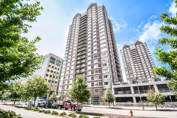 $879,000 | 8-12 Museum Way, Unit 1126, Cambridge, MA 02141