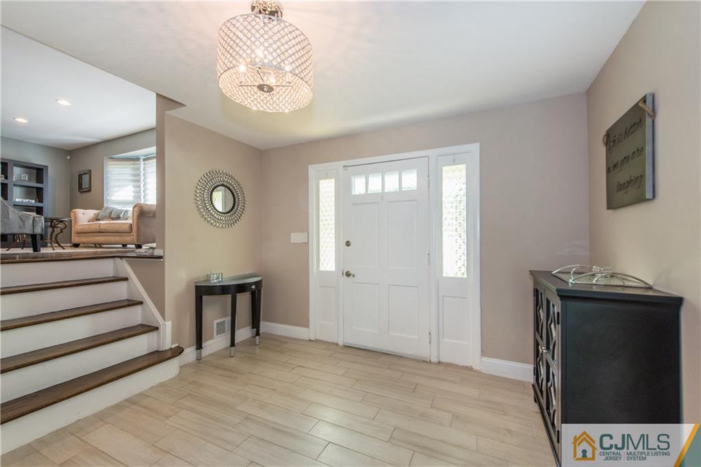 7 Sandra Road East Brunswick, NJ 08816 - Photo 2 of 19 Gallery Image 2