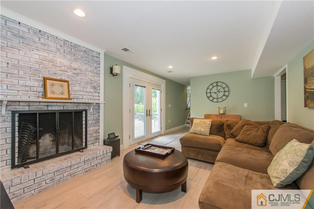 7 Sandra Road East Brunswick, NJ 08816 - Photo 11 of 19 Gallery Image 11