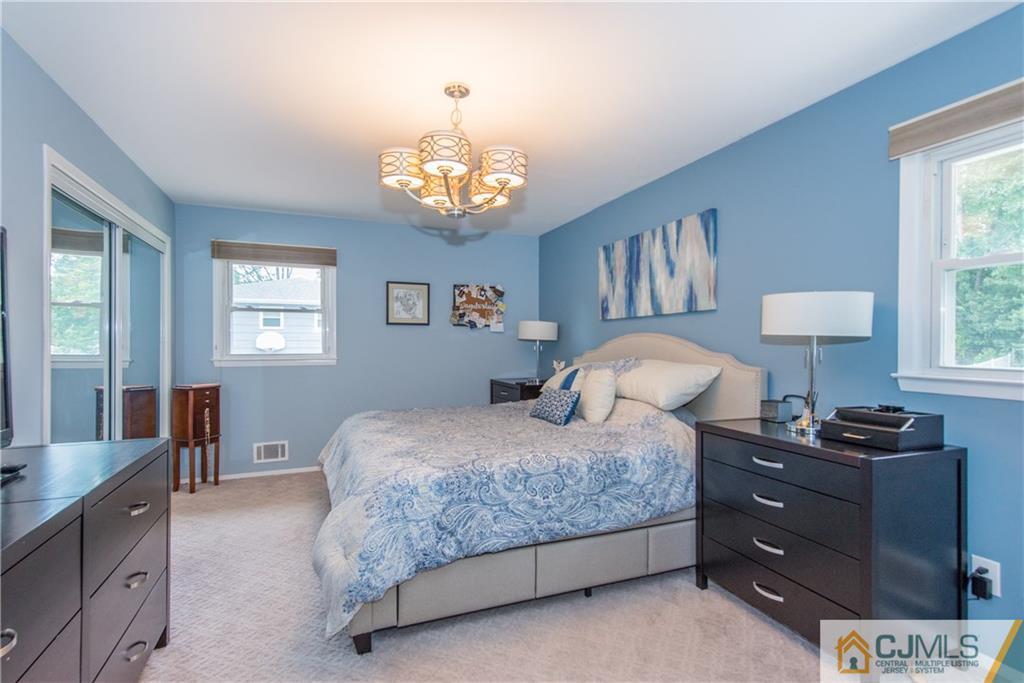7 Sandra Road East Brunswick, NJ 08816 - Photo 13 of 19 Gallery Image 13
