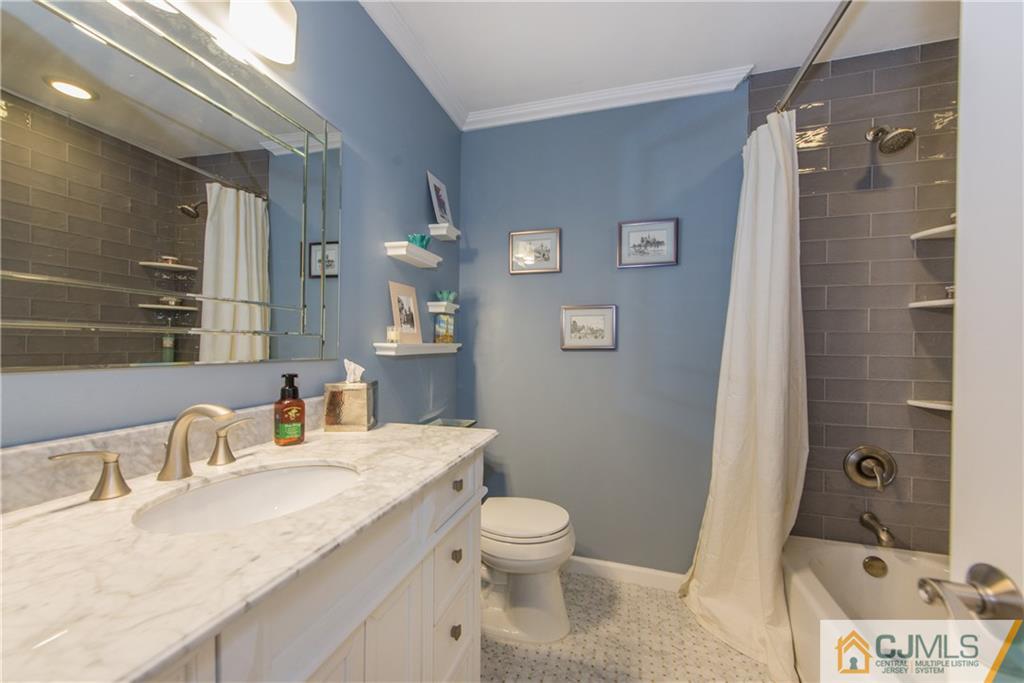 7 Sandra Road East Brunswick, NJ 08816 - Photo 14 of 19 Gallery Image 14