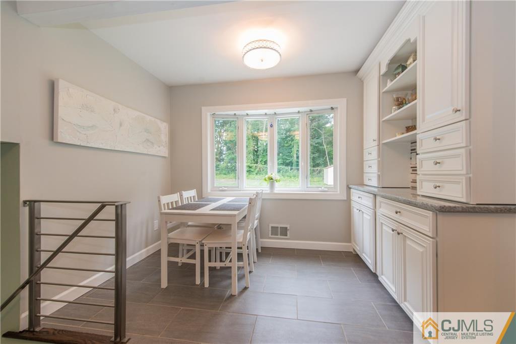 7 Sandra Road East Brunswick, NJ 08816 - Photo 5 of 19 Gallery Image 5