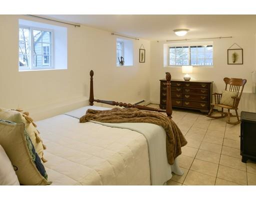 82 Hardy Pond Road Waltham, MA 02451 - Photo 19 of 24