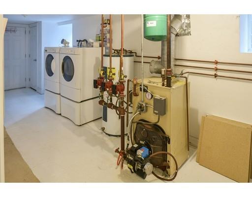 82 Hardy Pond Road Waltham, MA 02451 - Photo 21 of 24