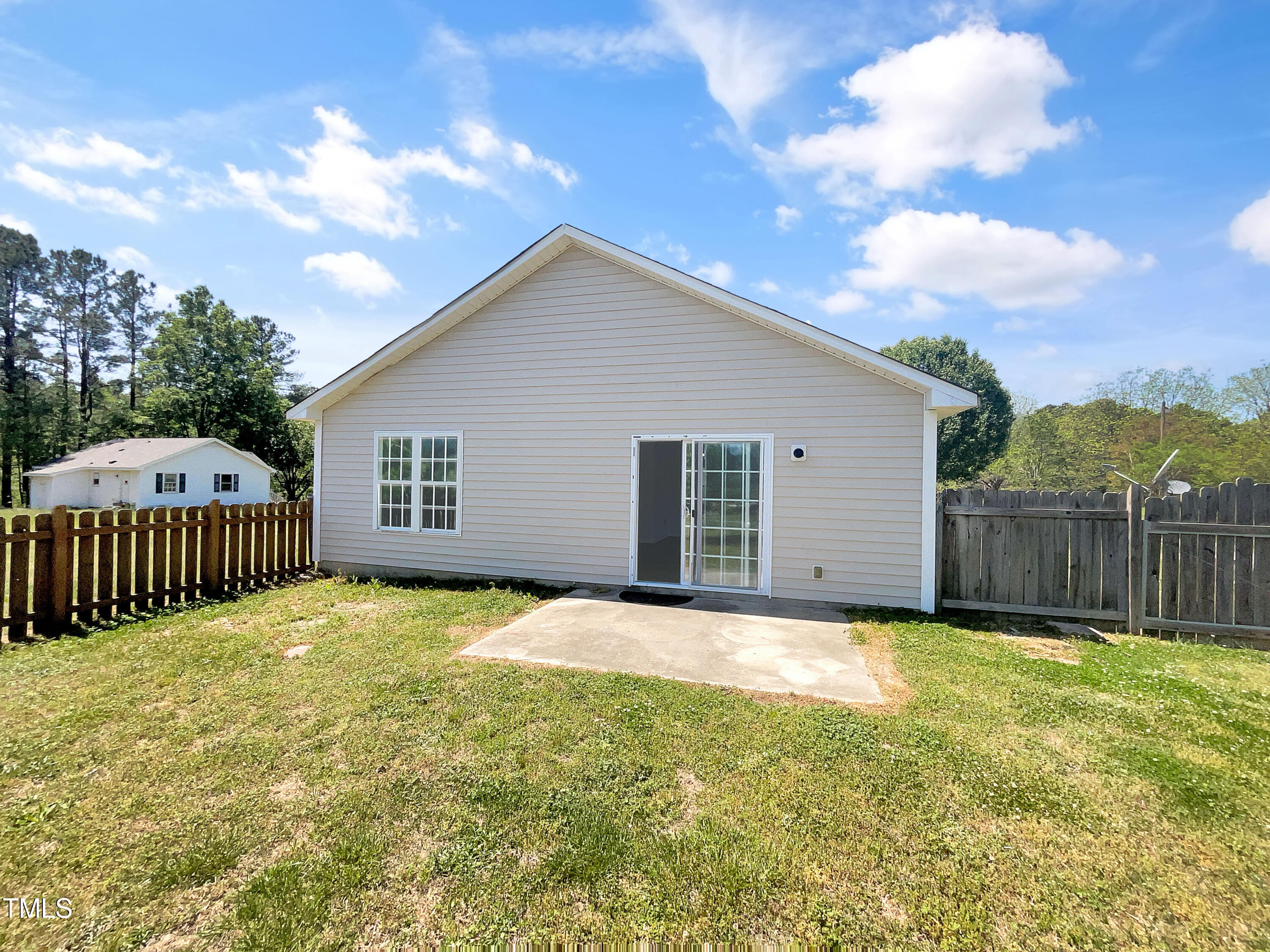 10607 Oakley Road Zebulon, NC 27597 - Photo 5 of 16 listing_4