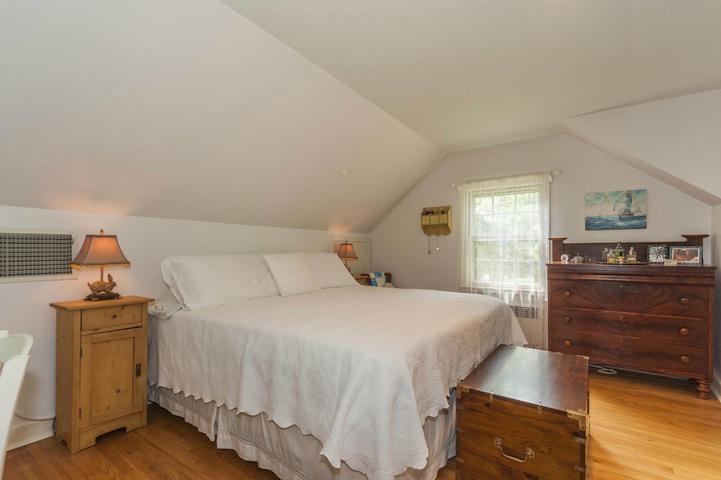17 Wakeman Road Darien, CT 06820 - Photo 16 of 25 master bedroom