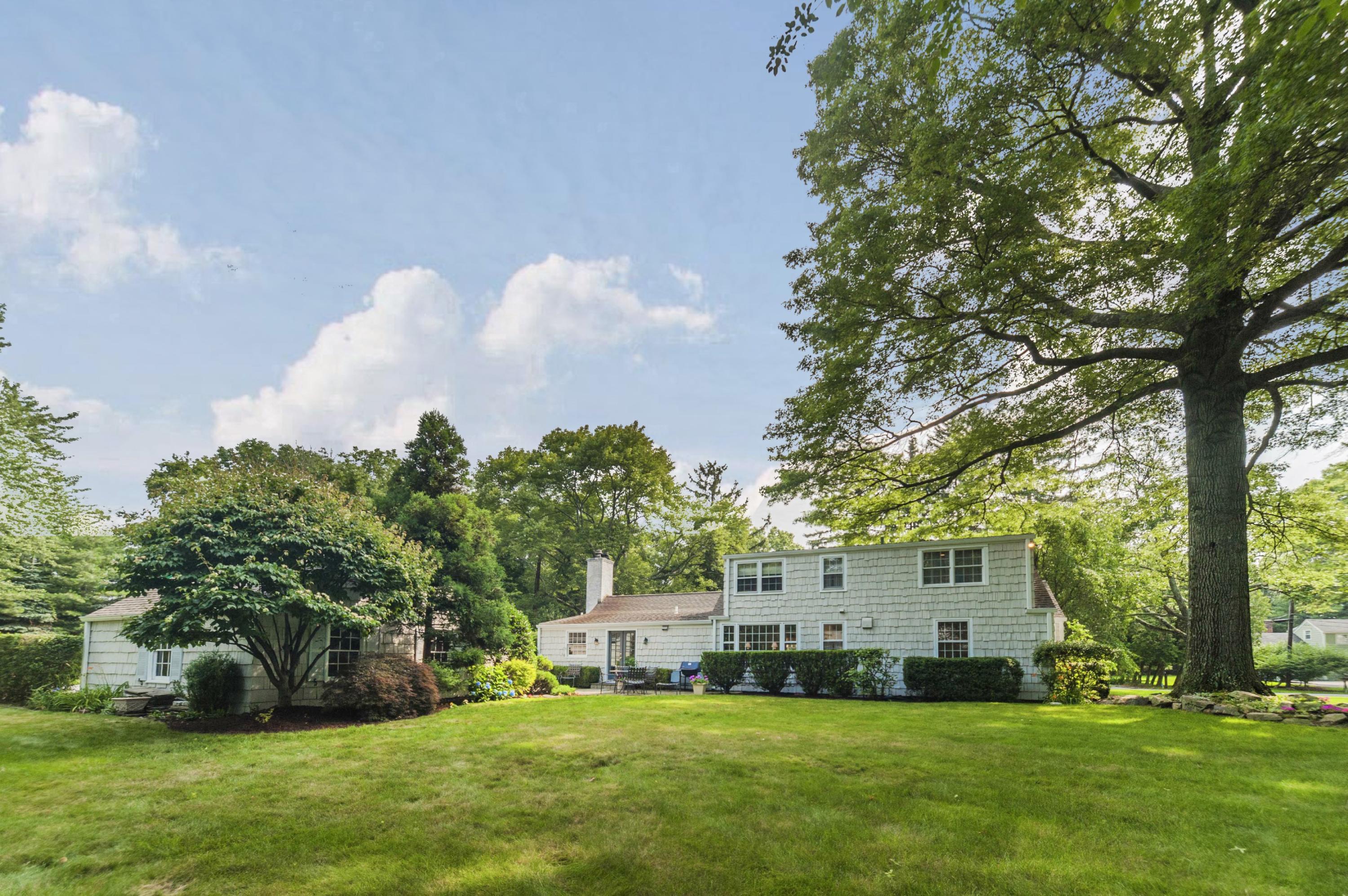 17 Wakeman Road Darien, CT 06820 - Photo 25 of 25 99112043 - 25