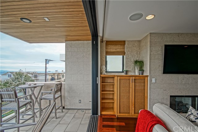 425 26th Street Manhattan Beach, CA 90266 - Photo 11 of 14