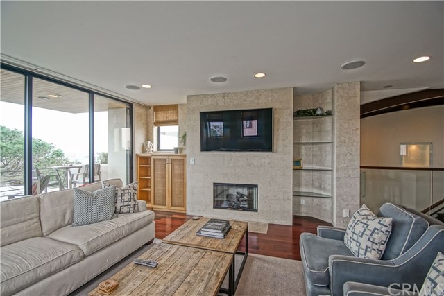 425 26th Street Manhattan Beach, CA 90266 - Photo 3 of 14