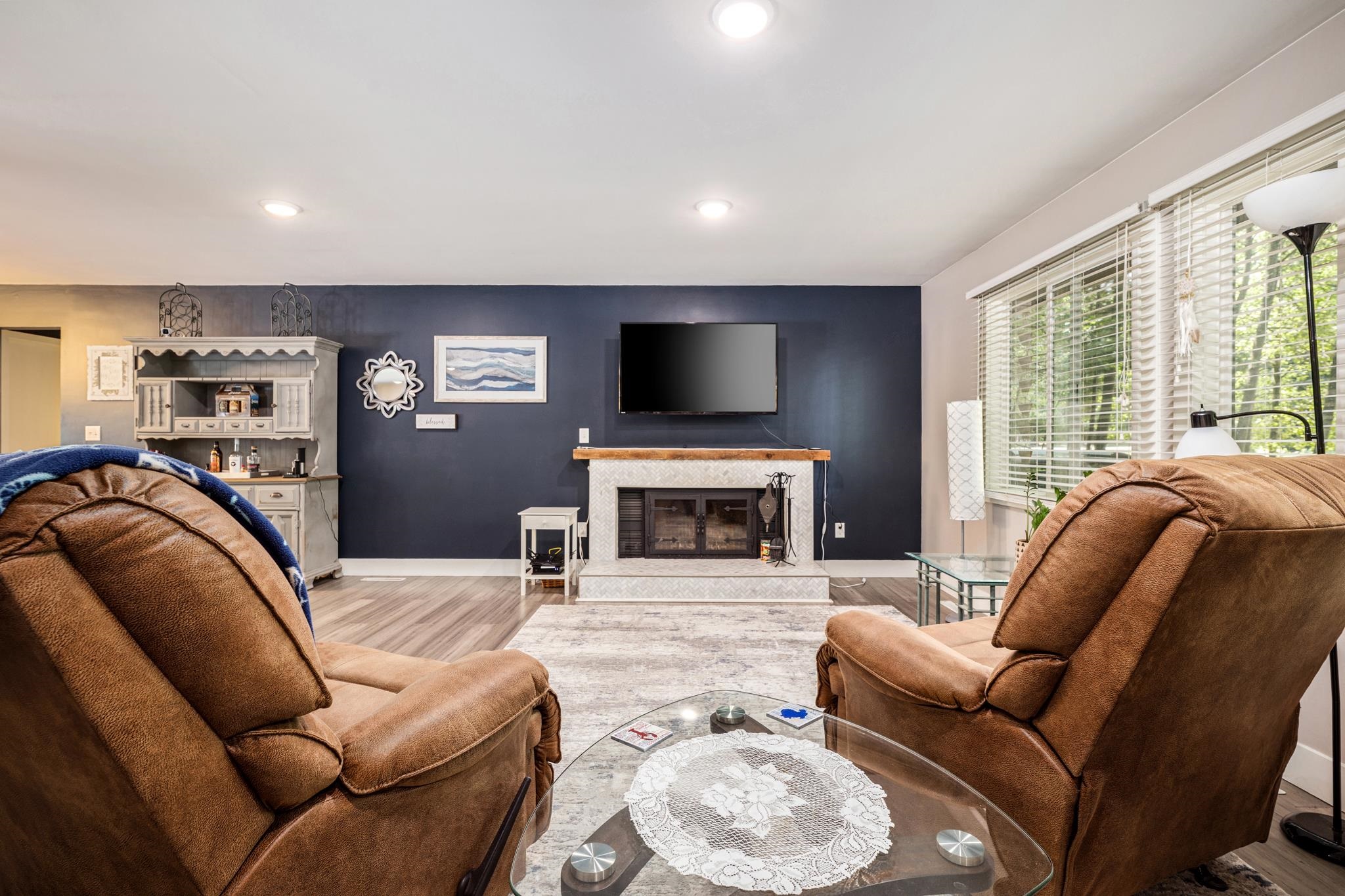 3616 Holiday Village Road Traverse City, MI 49686 - Photo 5 of 57 1913623-4.JPG