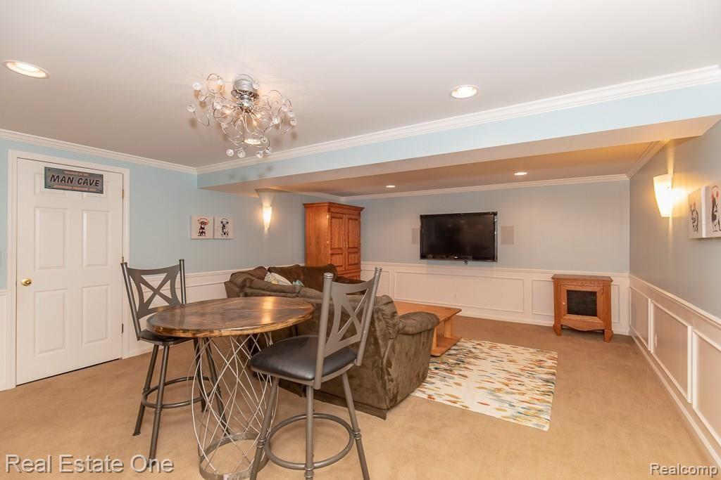 1845 Cloverdale Drive Rochester, MI 48307 - Photo 50 of 61 Cloverdale MLS-W056.jpg