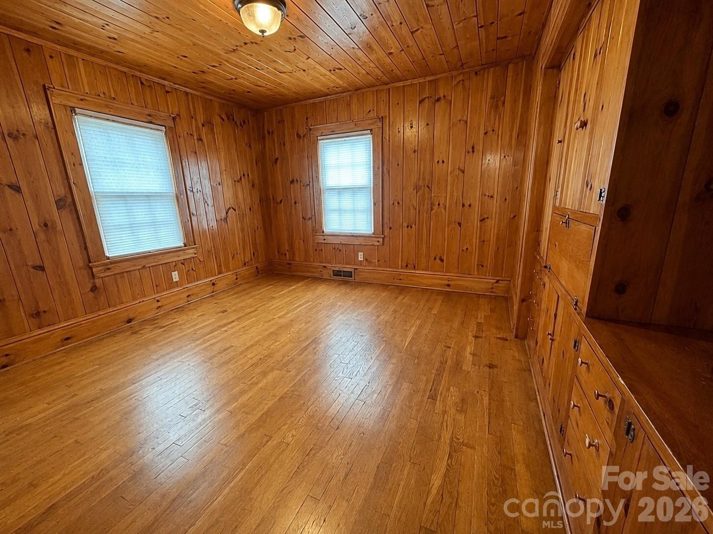 112 3rd Street Northeast Conover, NC 28613 - Photo 27 of 29