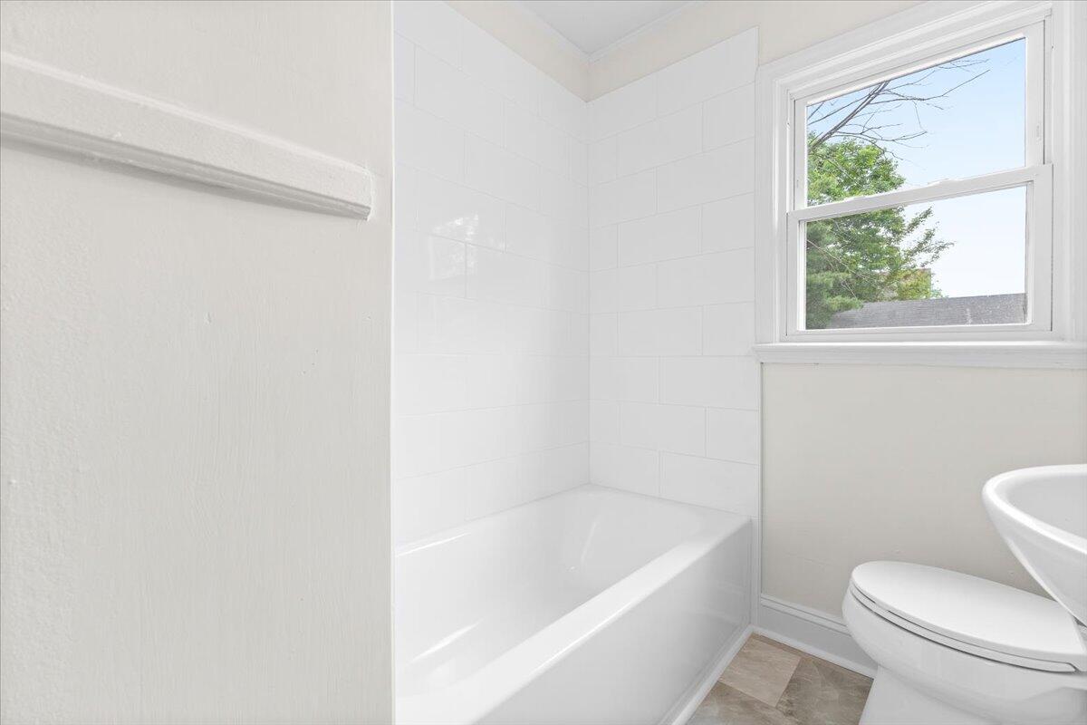 1503 Barnett Road Northwest Roanoke, VA 24017 - Photo 12 of 22 14-1503 Barnett Rd NW_14