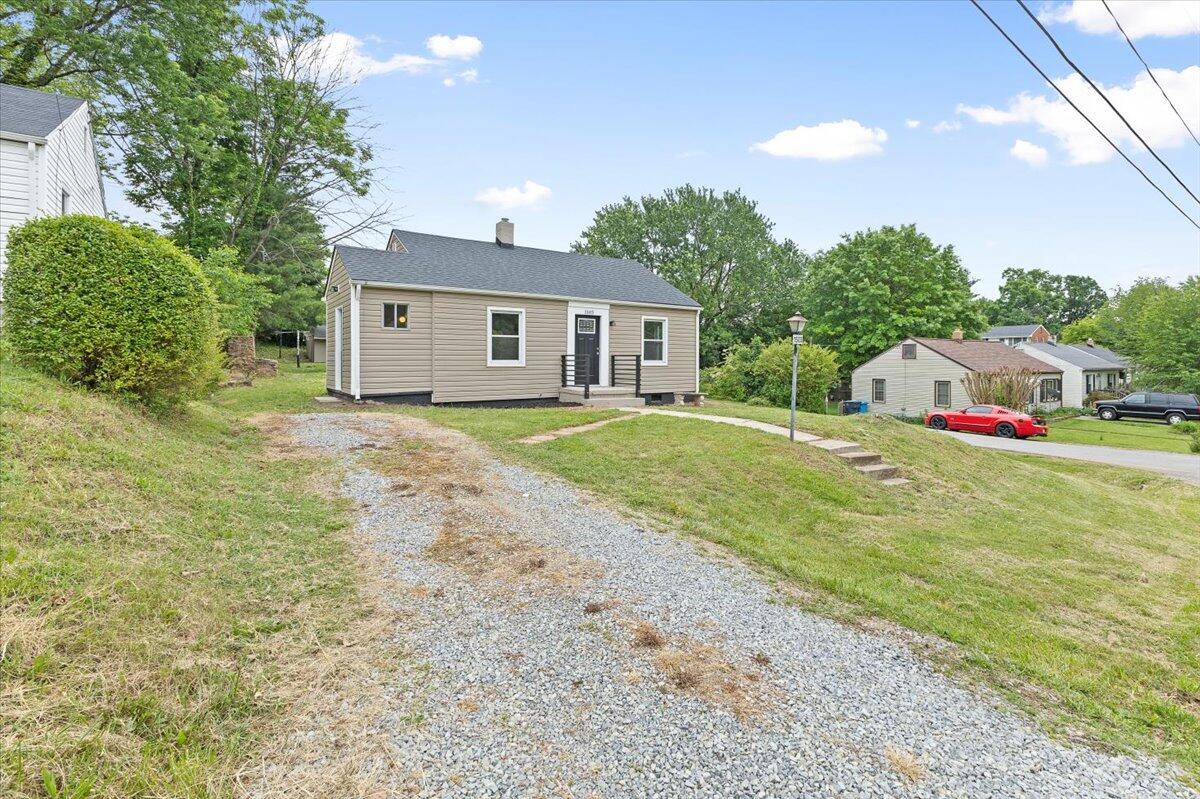 03-1503 Barnett Rd NW_03