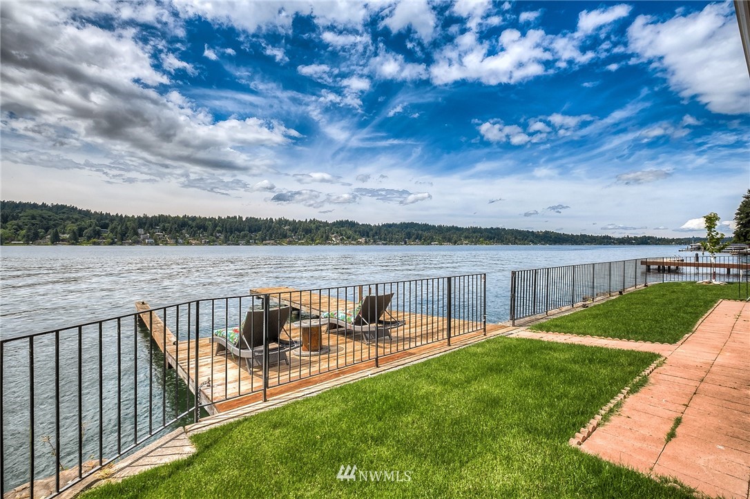 6417 Ripley Ln S East Renton, WA 98056 - Photo 4 of 39