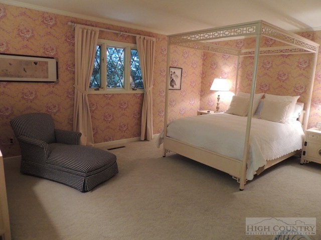 243 Spruce Street Boone, NC 28607 - Photo 11 of 38 Gallery Image 11