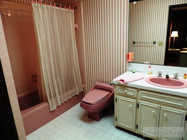 243 Spruce Street Boone, NC 28607 - Photo 26 of 38 Gallery Image 26