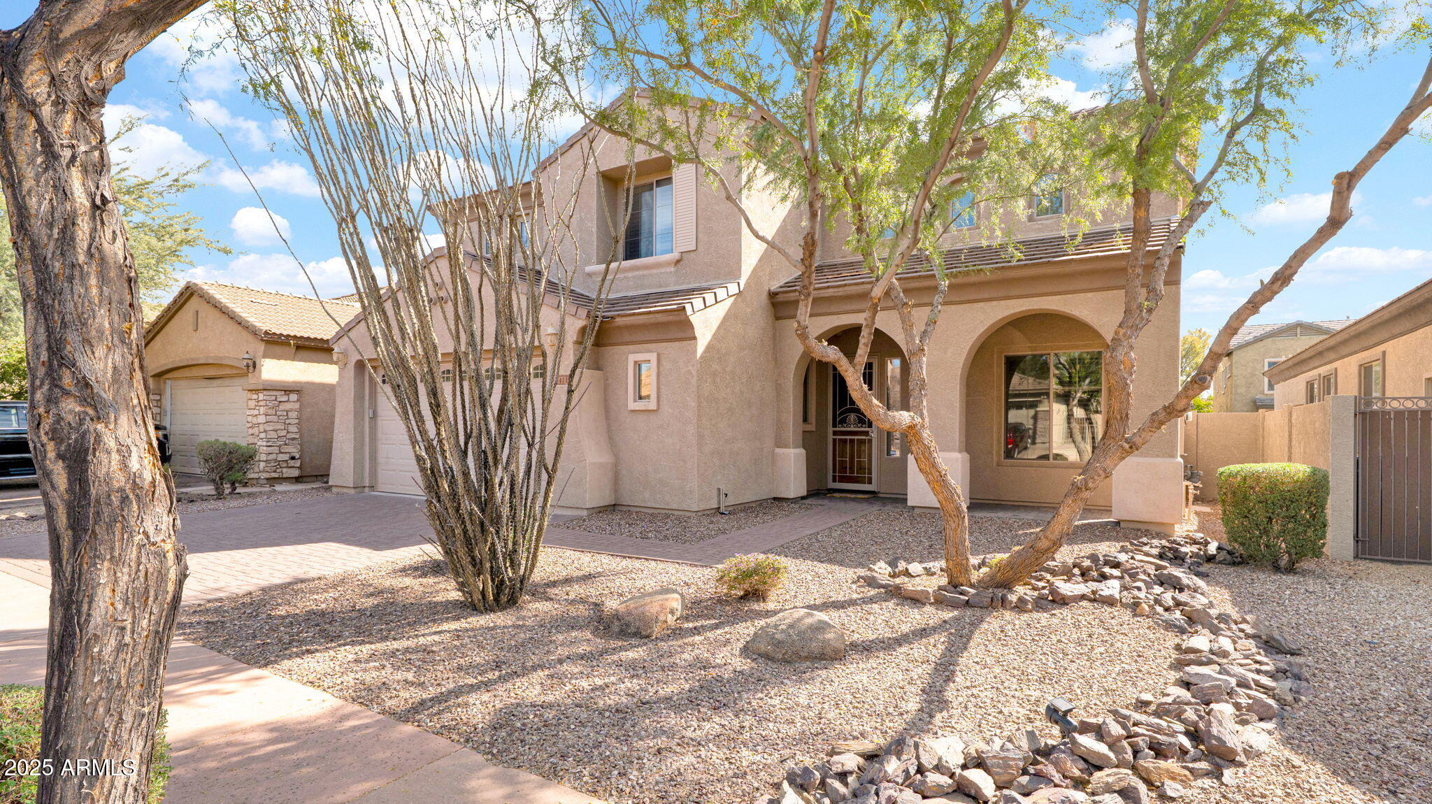 3411 West Restin Road Phoenix, AZ 85086 - Photo 3 of 54 3-web-or-mls-P1243633