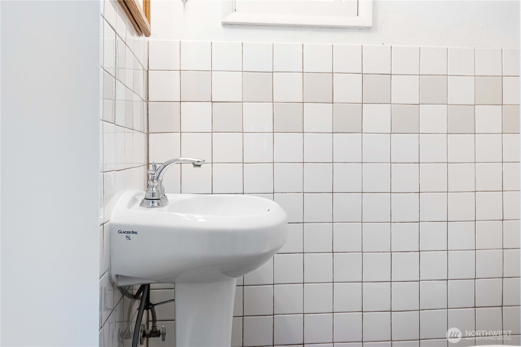 753 Southeast Sumner Street Camas, WA 98607 - Photo 24 of 37 a bathroom with a sink