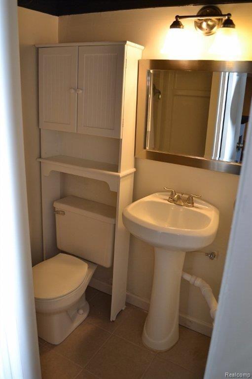 7839 Pelham Road Allen Park, MI 48101 - Photo 17 of 21 Basement bath