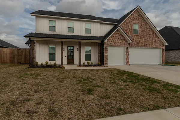$4,200 | 112 Pindo Palm Drive, Lumberton, TX 77657