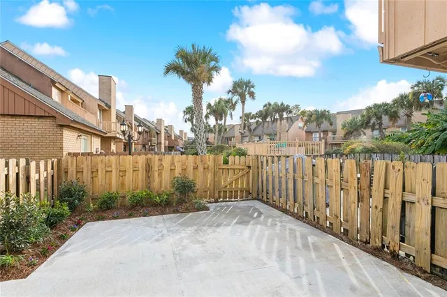 $164,900 | 74 Ormond Place, Destrehan, LA 70047