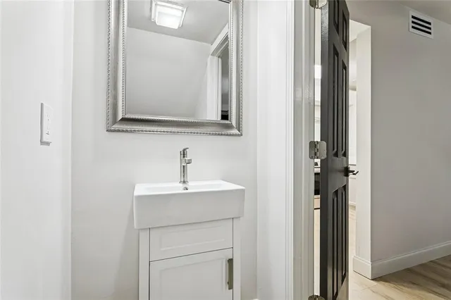 $164,900 | 74 Ormond Place, Destrehan, LA 70047