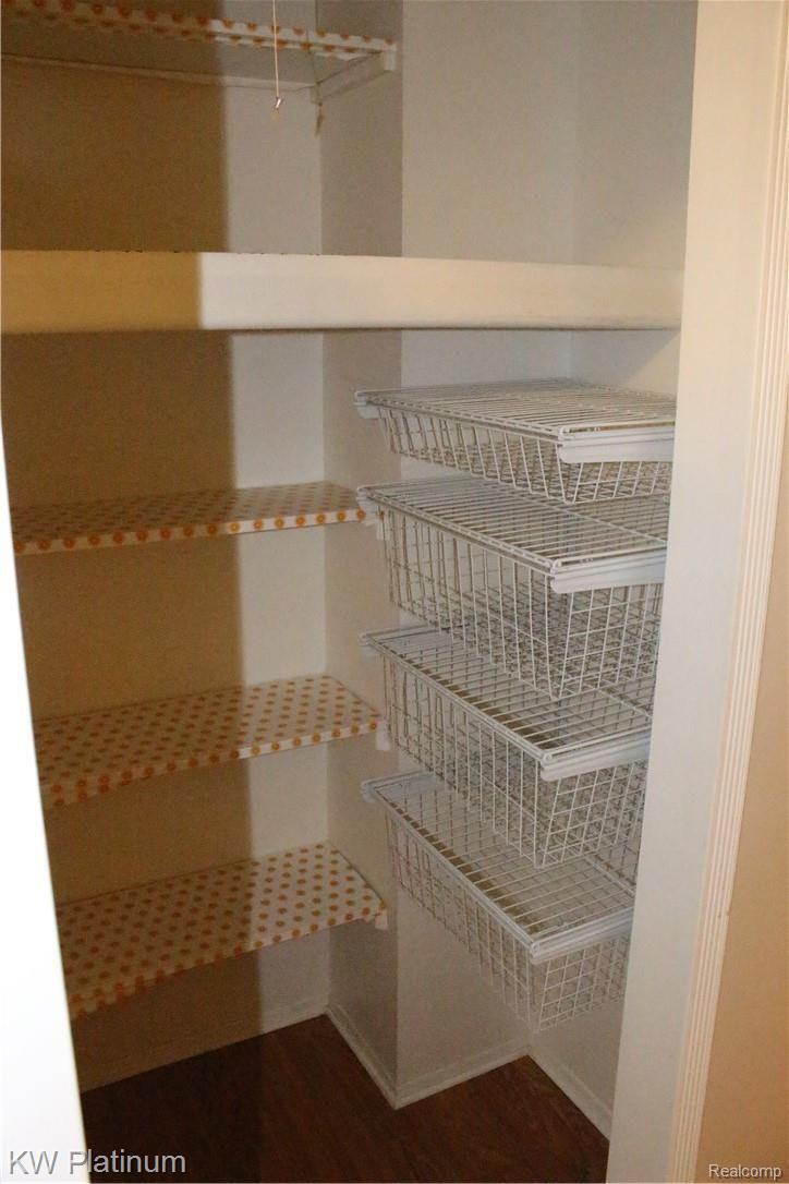 125 Cuttle Road, Unit E37 Marysville, MI 48040 - Photo 17 of 34 IMG_0621.JPG
