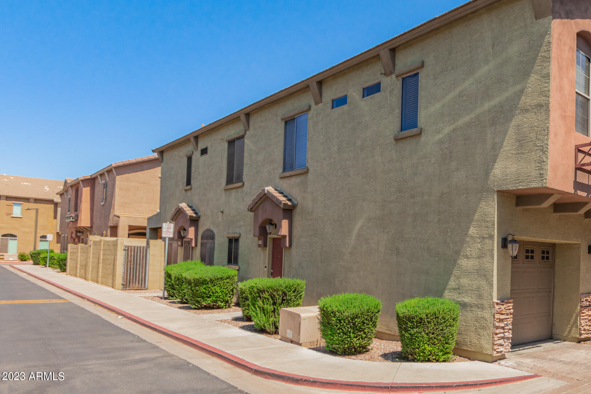 2150 East Bell Road, Unit 1074 Phoenix, AZ 85022 - Photo 2 of 28 0002-02 - Bell