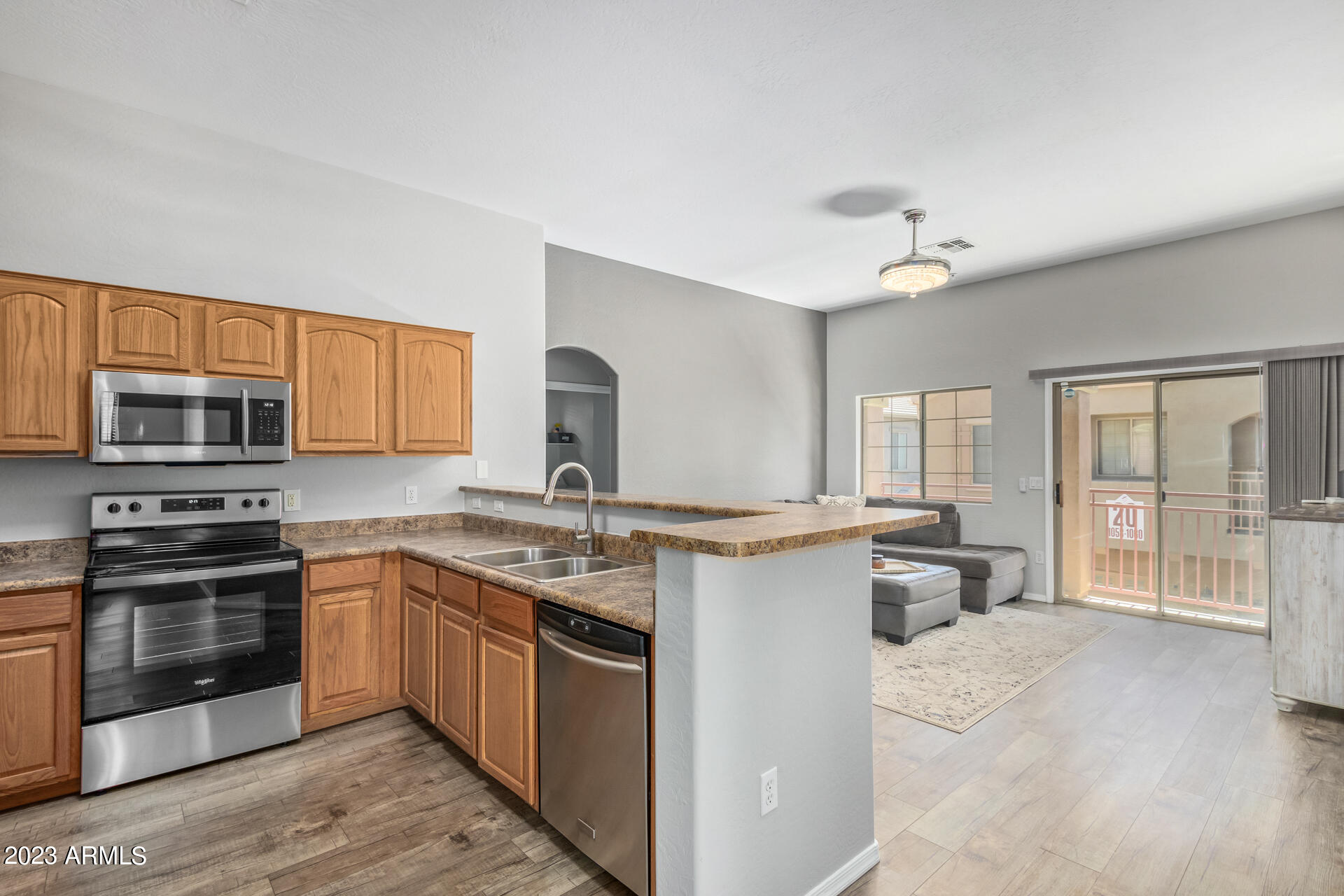 2150 East Bell Road, Unit 1074 Phoenix, AZ 85022 - Photo 10 of 28 0010-10 - Bell