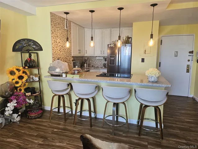 $3,300 | 2 Richmond Road, Unit 4, Lido Beach, NY 11561