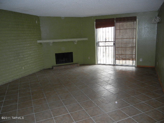 4305 East Presidio Road Tucson, AZ 85712 - Photo 5 of 22