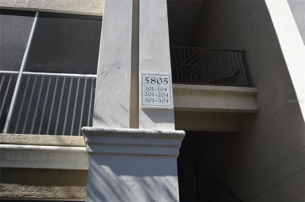 a view of entryway