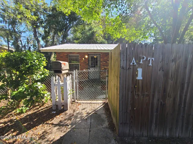 $1,400 | 365 Southeast Castillo Terrace, Unit 101, Lake City, FL 32025