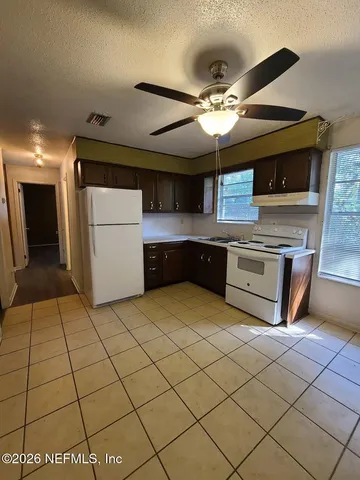 $1,400 | 365 Southeast Castillo Terrace, Unit 101, Lake City, FL 32025