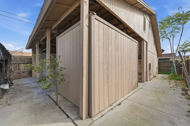 $449,900 | 237 Church Avenue, Oakdale, CA 95361