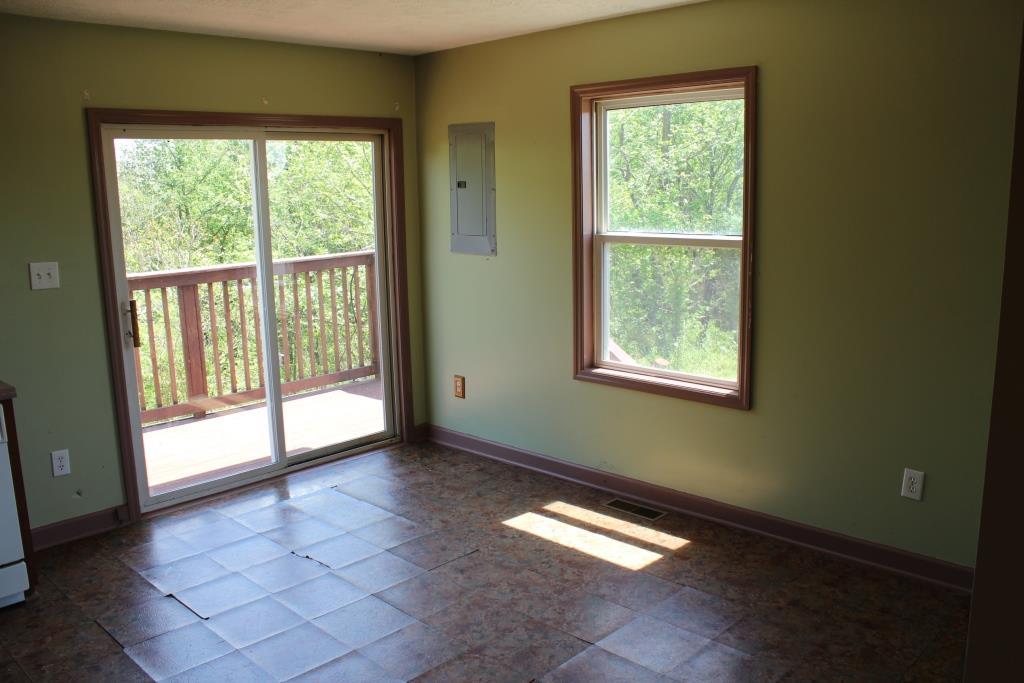 2090 Alean Road Wirtz, VA 24184 - Photo 12 of 24 Dinning area
