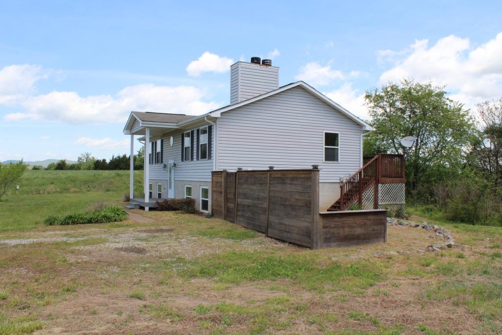 2090 Alean Road Wirtz, VA 24184 - Photo 3 of 24 Side