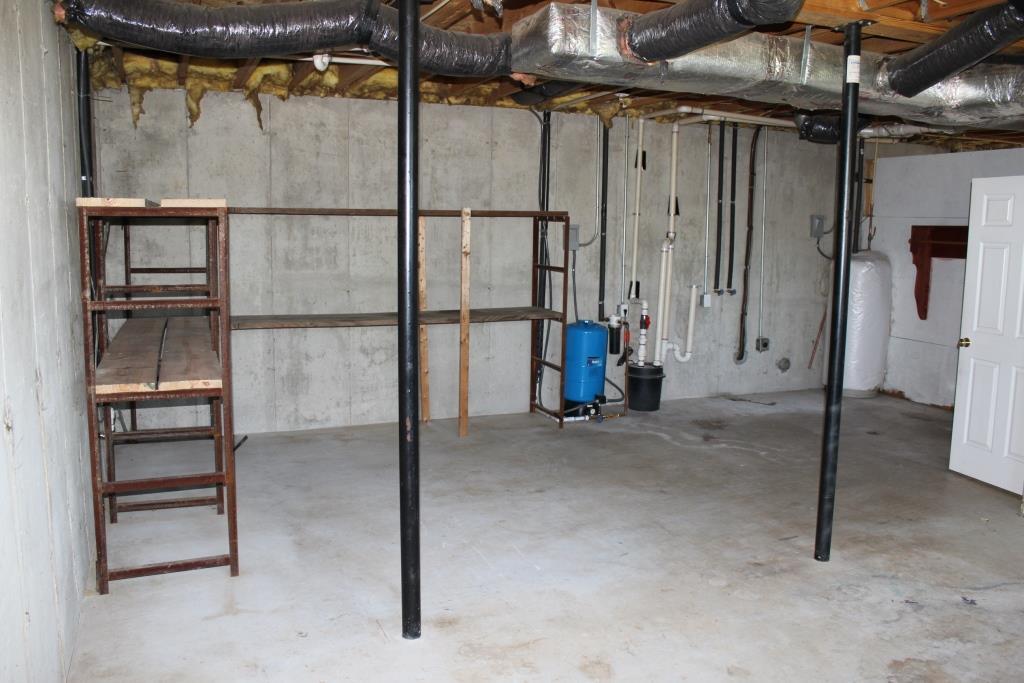 2090 Alean Road Wirtz, VA 24184 - Photo 21 of 24 Basement