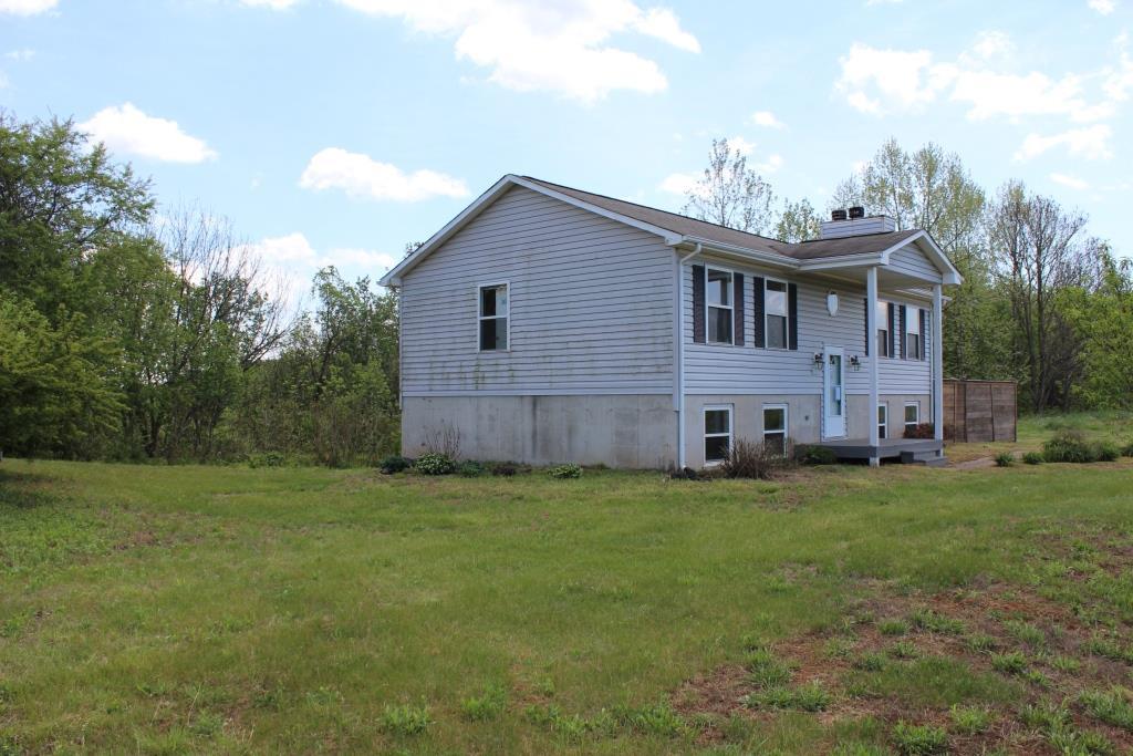 2090 Alean Road Wirtz, VA 24184 - Photo 8 of 24 Side