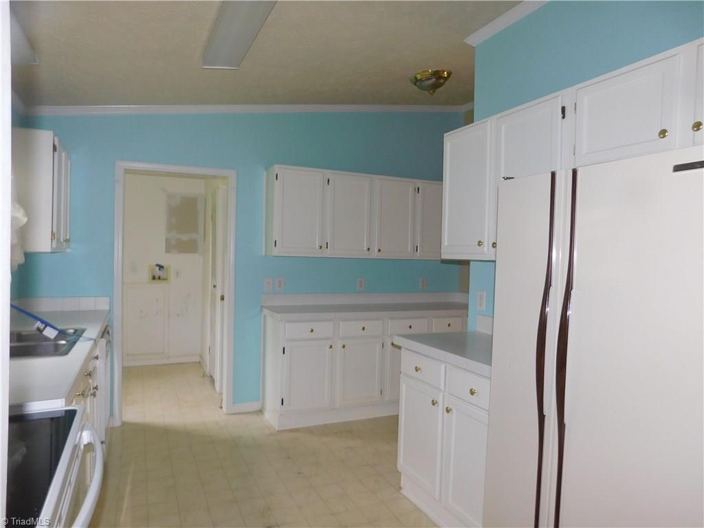 351 East Ridge Street Ramseur, NC 27316 - Photo 6 of 19 Gallery Image 6