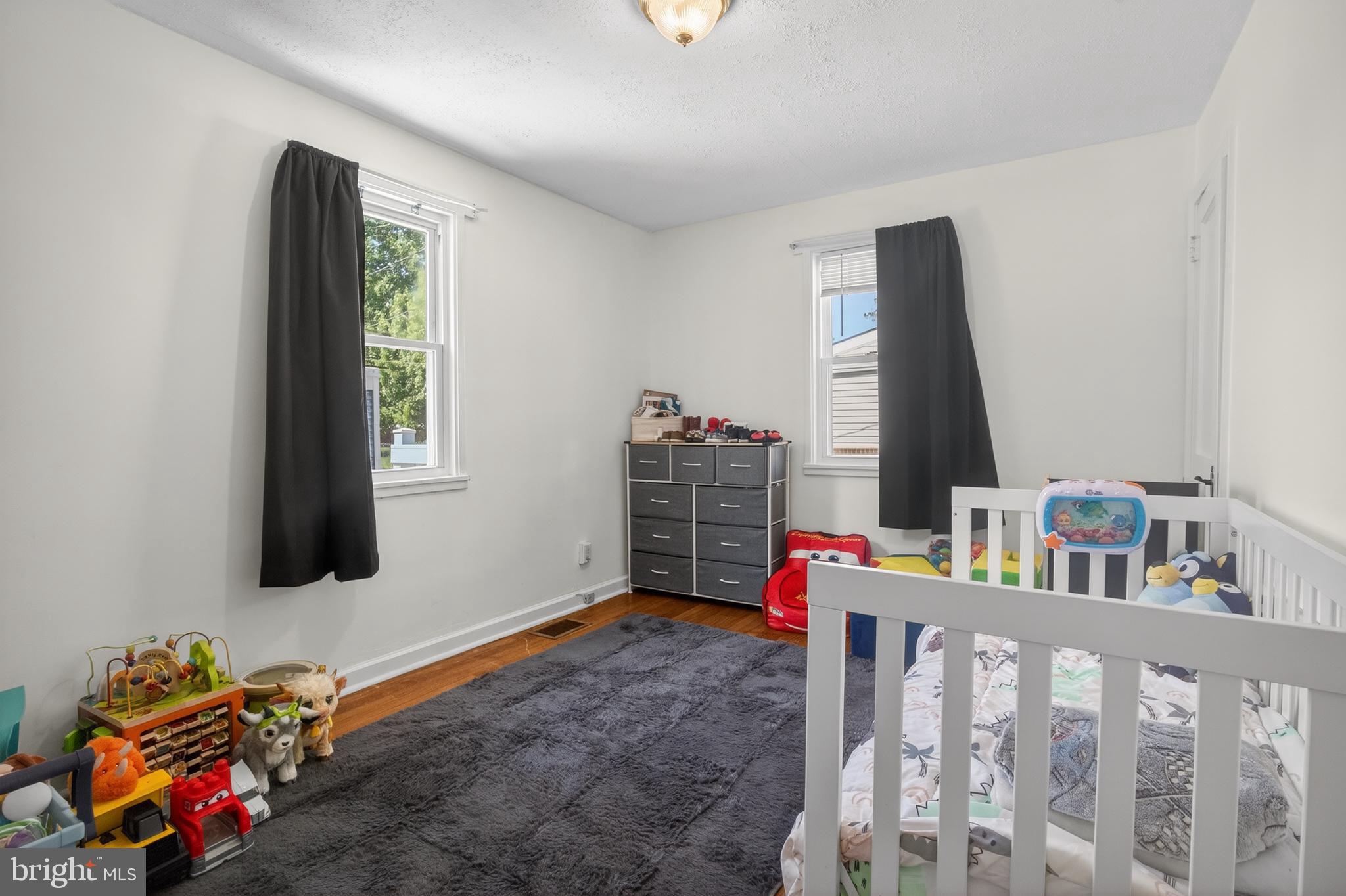 962 Thornton Road Upper Chichester, PA 19061 - Photo 7 of 12