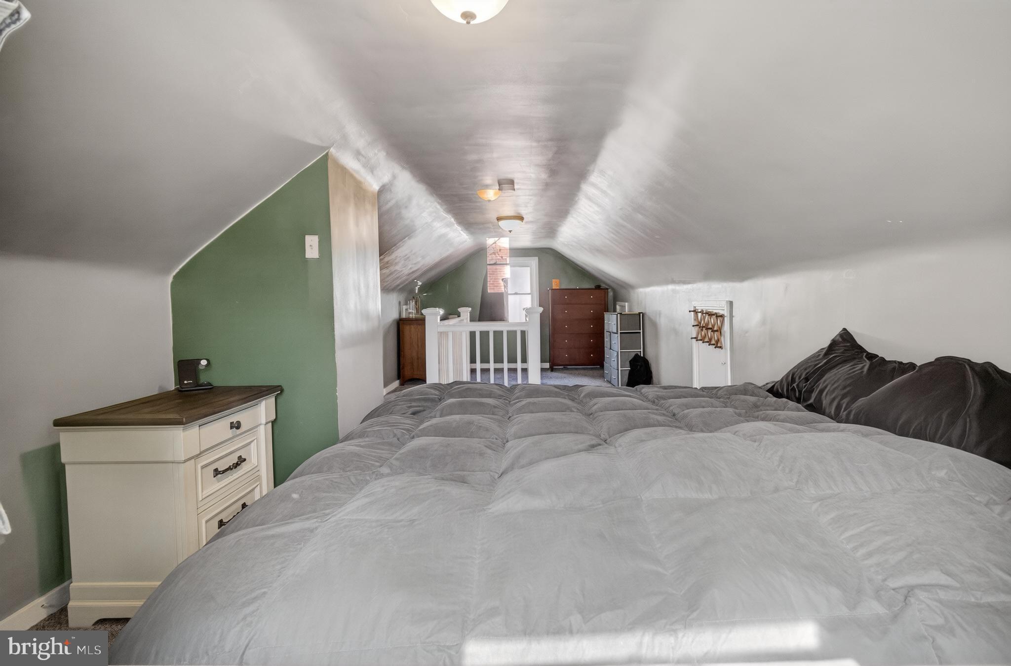 962 Thornton Road Upper Chichester, PA 19061 - Photo 8 of 12