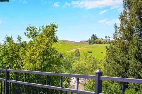 $2,439,000 | 1518 Colchester Street, Danville, CA 94506