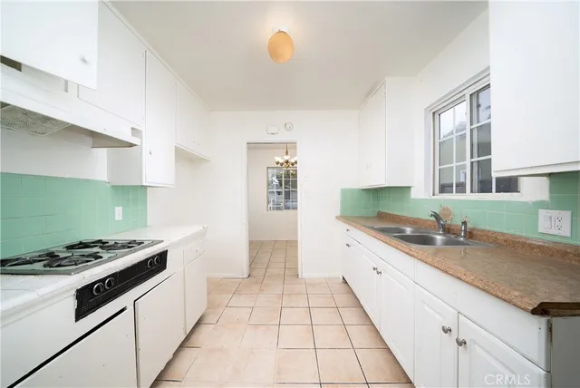 $777,000 | 1644 West Wisteria Place, Santa Ana, CA 92703