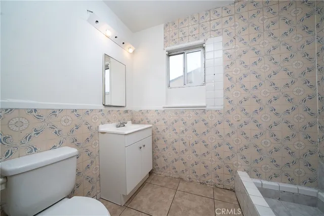 $777,000 | 1644 West Wisteria Place, Santa Ana, CA 92703