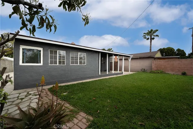 $777,000 | 1644 West Wisteria Place, Santa Ana, CA 92703