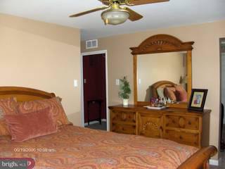 1816 Scott Road Oreland, PA 19075 - Photo 4 of 6