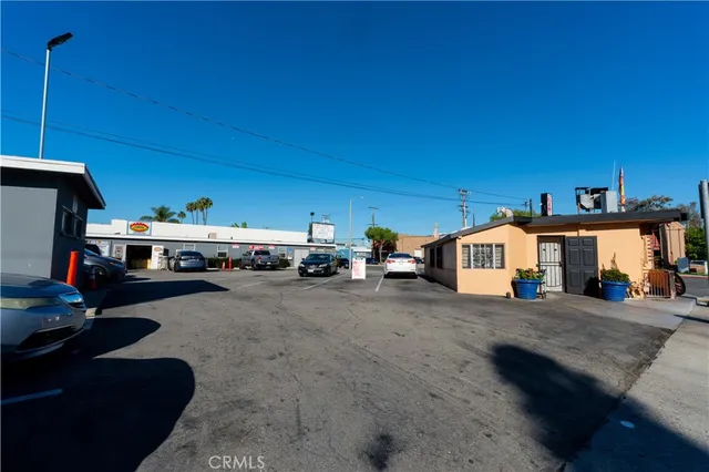 a balcony with view of outdoor space